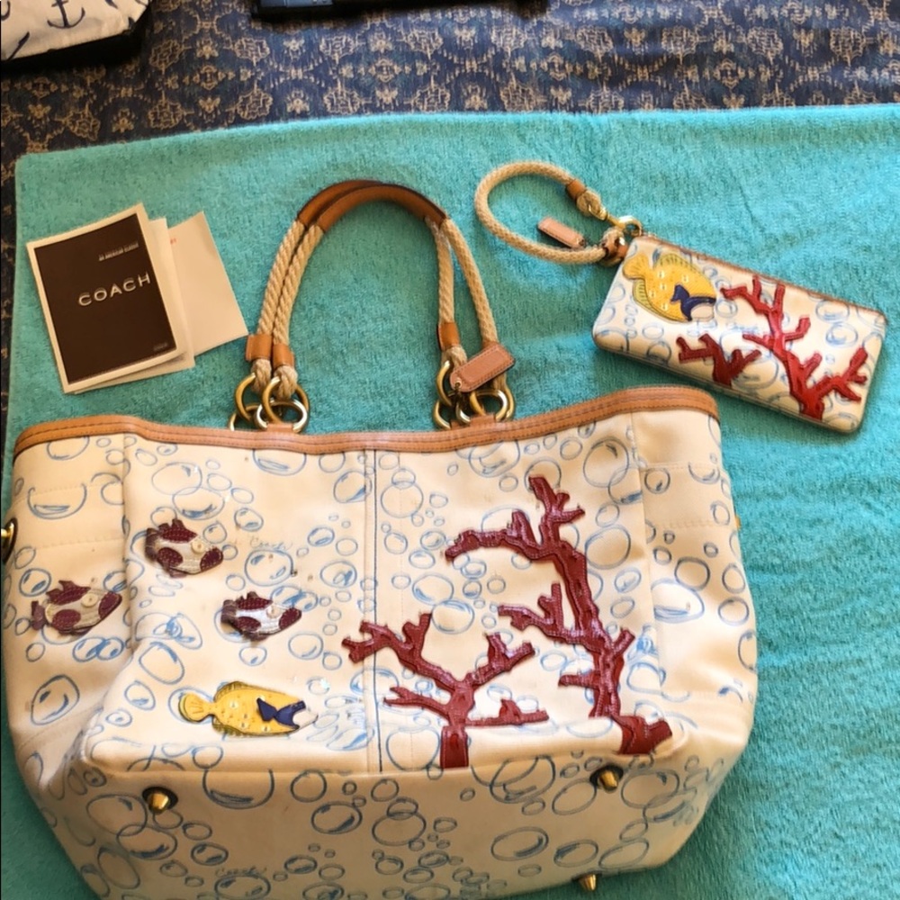 Authentic Vintage Coach bag w/ matching wristlet